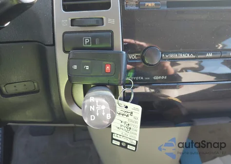 2007 Toyota Prius из США, поврежденный, VIN JTDKB20UX77636508